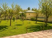 4 otaqlı həyət evi/bağ evi - Novxanı q. - 200 m²