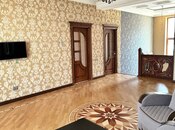 8 otaqlı həyət evi/bağ evi - Gənclik m. - 700 m²