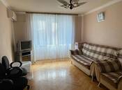 1-комн. вторичка - м. Элмляр Академиясы - 35 м²