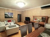 3-комн. новостройка - м. Элмляр Академиясы - 135 м²