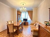Satılır 3 otaqlı köhnə tikili 75 m², Xalqlar Dostluğu m., photo 1 from 8