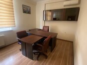 İcarəyə verilir 6 otaqlı ofis 200 m², 28 May m., photo 1 from 8