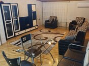 3-комн. новостройка - м. 8 ноября - 130 м²