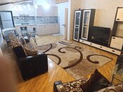 3-комн. новостройка - м. 8 ноября - 130 м²