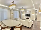 3-комн. новостройка - пос. 8-й мкр - 183 м²