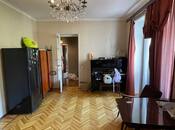 2 otaqlı köhnə tikili - Elmlər Akademiyası m. - 62 m²