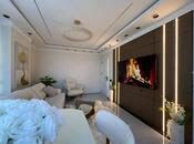 3-комн. новостройка - м. 28 мая - 100 м²