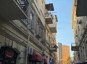 Продаётся 3-комн. вторичка 70 м², м. 28 мая, photo 1 from 8