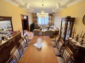 6 otaqlı həyət evi/bağ evi - Əhmədli m. - 200 m²