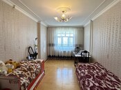5 otaqlı köhnə tikili - Yeni Günəşli q. - 110 m²