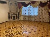 Сдаётся 3-комн. новостройка 135 м², м. Низами, photo 1 from 8