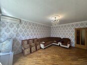 Satılır 2 otaqlı köhnə tikili 65 m², Qaraçuxur q., photo 2 from 8