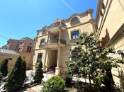 12 otaqlı həyət evi/bağ evi - Nəsimi m. - 900 m²