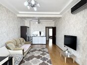 2-комн. новостройка - м. 20 января - 80 м²