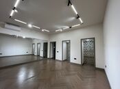 Satılır 2 otaqlı köhnə tikili 55 m², Sahil m., photo 1 from 8