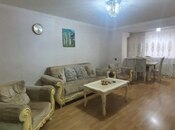 Продаётся 3-комн. вторичка 80 м², м. Иншаатчылар, photo 1 from 8