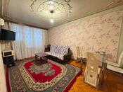 Продаётся 3-комн. вторичка 65 м², м. Нефтчиляр, photo 1 from 7