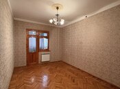 Satılır 4 otaqlı köhnə tikili 90 m², İnşaatçılar m., photo 6 from 8