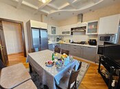 3 otaqlı yeni tikili - 8 Noyabr m. - 140 m²