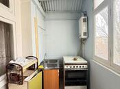 Продаётся 2-комн. вторичка 40 м², м. Элмляр Академиясы, photo 5 from 8