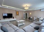 Сдаётся 4-комн. новостройка 210 м², м. Низами, photo 1 from 8