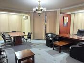 4-комн. новостройка - м. Элмляр Академиясы - 170 м²