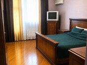 3-комн. новостройка - м. 8 ноября - 130 м²