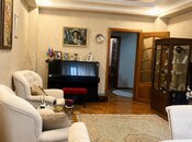 3-комн. новостройка - м. 8 ноября - 130 м²