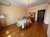5-комн. офис - м. Элмляр Академиясы - 207 м²