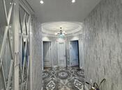 3-комн. новостройка - м. Элмляр Академиясы - 135 м²