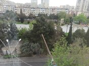 Satılır 2 otaqlı köhnə tikili 50 m², Xalqlar Dostluğu m., photo 2 from 8