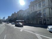 4-комн. вторичка - м. Сахил - 125 м²