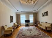 9 otaqlı həyət evi/bağ evi - Nəsimi m. - 600 m²