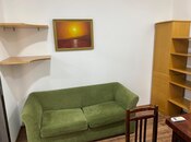 3-комн. офис - м. Элмляр Академиясы - 36 м²