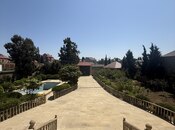 8 otaqlı həyət evi/bağ evi - Novxanı q. - 300 m²