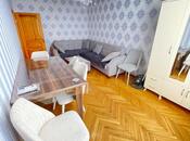 Сдаётся 3-комн. вторичка 80 м², м. Кара Караев, photo 2 from 8