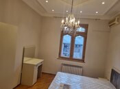 2 otaqlı köhnə tikili - 28 May m. - 70 m²
