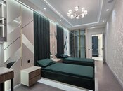3-комн. новостройка - м. 28 мая - 160 м²