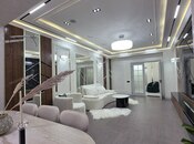 3-комн. новостройка - м. 28 мая - 160 м²