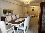 3-комн. новостройка - м. Элмляр Академиясы - 157 м²