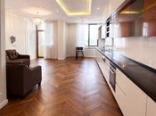 3-комн. новостройка - м. Ичеришехер - 180 м²