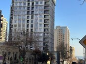 3-комн. новостройка - м. 28 мая - 145 м²