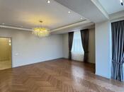 3-комн. новостройка - м. 28 мая - 125 м²