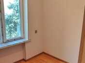 Satılır 2 otaqlı köhnə tikili 37 m², Qara Qarayev m., photo 2 from 8