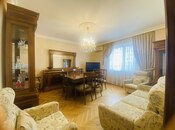 Satılır 4 otaqlı köhnə tikili 90 m², İnşaatçılar m., photo 2 from 8