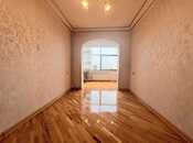 Satılır 2 otaqlı köhnə tikili 67 m², Nərimanov r., photo 1 from 8