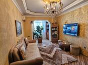 Satılır 5 otaqlı köhnə tikili 110 m², İnşaatçılar m., photo 1 from 8
