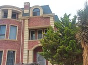 Satılır 5 otaqlı həyət evi/bağ evi 360 m², photo 1 from 8