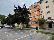 Satılır 3 otaqlı köhnə tikili 70 m², Qara Qarayev m., photo 2 from 8