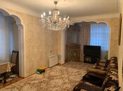 3 otaqlı köhnə tikili - 8-ci mikrorayon q. - 80 m²
